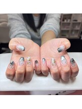 ヘブン ネイル 鶯谷(HEAVEN Nail)/Ombre Flashes Nails