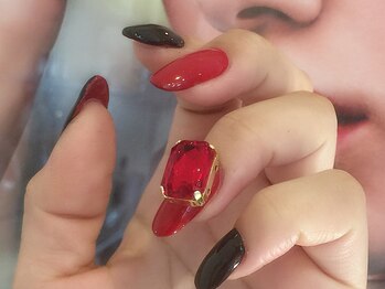 トランキル(Tranquille)/ルブタンネイル