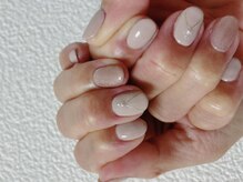 モグネイル(Mogunail)/大人シンプルネイル