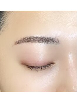 ビューステージ アイブロウサロン 吉祥寺/平行アーチデザイン