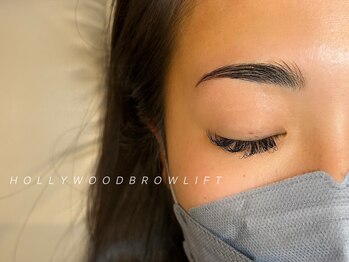 メゾン エイミー(Maison Amy)/【HOLLYWOODBROWLIFT】