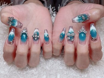 レアネイル 新宿(le'a nail)/ブルーチークデザイン