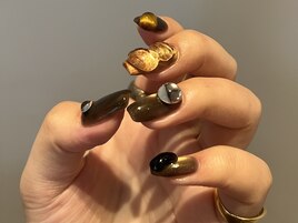 奥行きオリーブブラウンデザイン