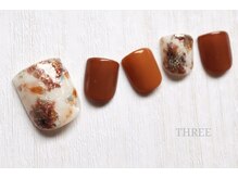 スリー 自由が丘(THREE)/アドビブラウンニュアンスネイル