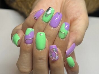 ゴッダスネイル(GODDESS NAIL)/カスタムデザイン4本8140円