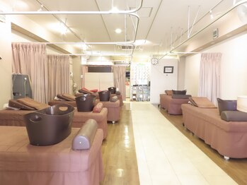 健康堂 荏原町院/広々とした院内!