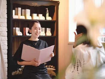 ロッシュ フェイス(Roche Face)の写真/【オールハンド×オーダーメイド】こだわり抜いた贅沢上質サロンで周りを気にせずリラックス♪