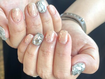 埋め込みネイル