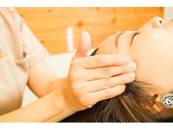 ルピナス(Lupinus)/施術の様子 眼精疲労ケア