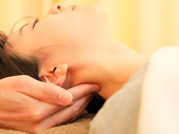 スマイルボディ 豊橋店/顔に触れない小顔矯正