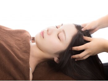 ルポ 神保町 水道橋店(repos)の写真/【ドライヘッドスパ30分3500円】睡眠不足・目の疲れでお悩みの方必見！眼精疲労、脳疲労改善に◎
