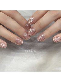 ハート埋め込みネイル