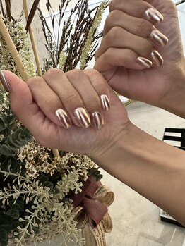 プルメリアドット(Plumeria.)/ゴージャスミラーネイル