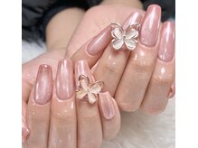 ラソ(Lazo)の雰囲気（ツヤ感のあるマグネットネイル！）