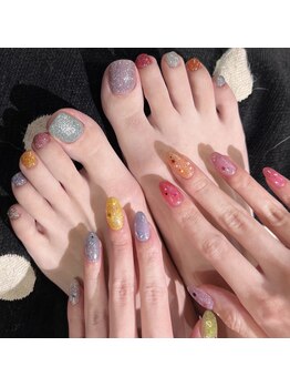 キラキラ春ネイル