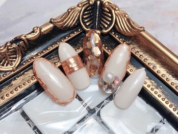 フローラ(flora)/選べる定額デザイン