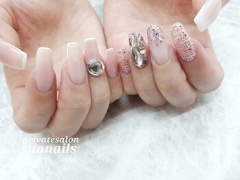 サンネイルズ(sun nails)/アシメネイル