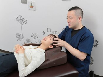カンビアーレ 京都河原町の写真/施術歴15年！姿勢改善一筋で口コミ総評価4.9☆施術実績2万人以上の国家資格保持者が不調や悩みを根本改善♪