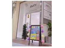 こちらの看板を目印にお越し下さい☆