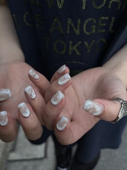 ミュー(mew)/megu担当　@oka.me_nail