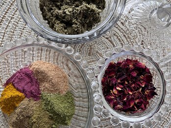 ニコリー(nicolii)/香りで整うローズ発酵よもぎ蒸し