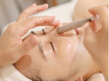 エイトオブワンズ/小鼻、口元も丁寧に