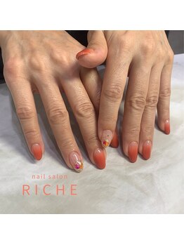 リッシュ(RICHE)/夏っぽオレンジシェルネイル