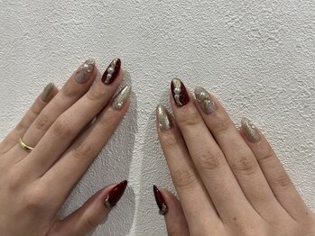 リアン(LIEN)/上品ネイル