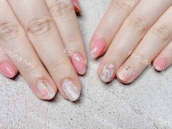 フォルトゥーナ 神田(Fortuna)/ちゅるんピンクフラワーネイル