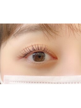 ナチュラル上品な目元にしたい