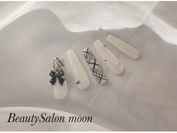 ムーン(moon)/韓国ネイル♪選べる4種類