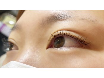 リラクゼーションサロン アロマ ラ ボーテ/パリジェンヌラッシュリフト