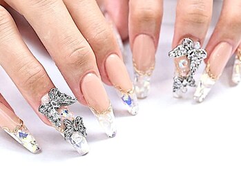 ネイルサロンラグジュアリー 梅田店(LUXURY)/クリアフレンチ