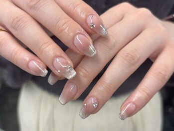 チークネイル 担当藤原