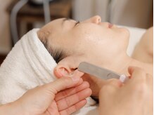 エイトオブワンズ/耳周りも美しく整えます