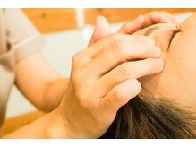 ルピナス(Lupinus)/施術の様子　眼精疲労ケア