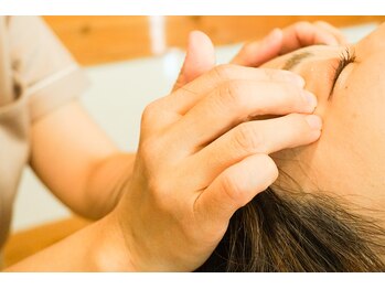 ルピナス(Lupinus)/施術の様子 眼精疲労ケア