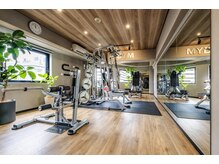 ゼットジム(Z-GYM)/明るく清潔感のある店内