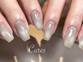 グレージュマグネットネイル