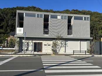 アルファ(a)/外観