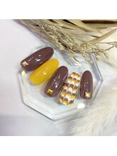 サロンR/ピーコックネイル