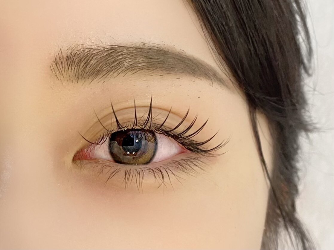 【マツエク☆初回のみ】premiumフラットラッシュ☆100本4500円→4200円