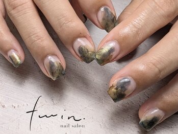 ツイン(twin.)/インクニュアンスネイル