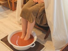 リラクゼーションスペース マノマノ(mano mano)/クレイ入りフットバス