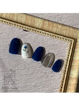 リールルーム(RIRE room)/一輪挿しネイル