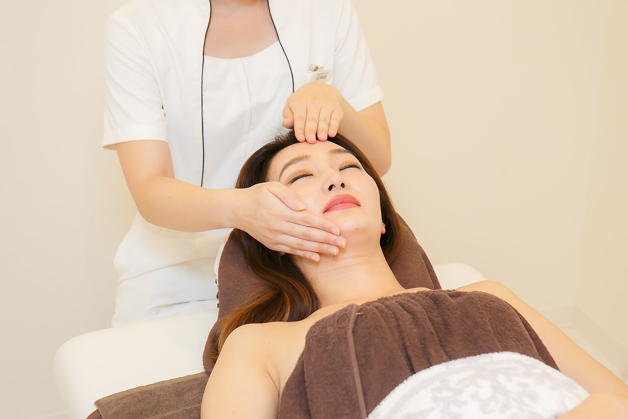 【シワケア/たるみケア★肌質改善特化】小顔リフトUP×毛穴洗浄\27500→\4980