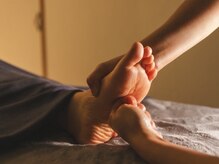 スズキリラクゼーションの雰囲気（足つぼも大人気！足の疲れもすっきり軽く♪）