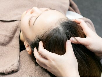 エヴァーグレース 金山店/ FACIAL＞ヘッドマッサージ