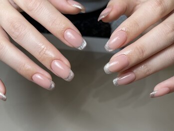 ラフィーナ(RAFFINA)/うる艶×ガラスフレンチネイル