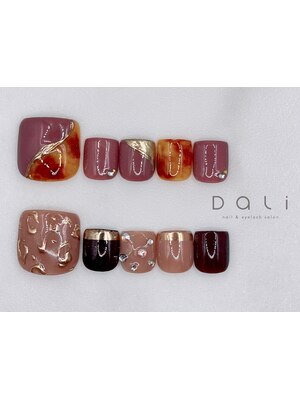 Dali nail&eyelash salon